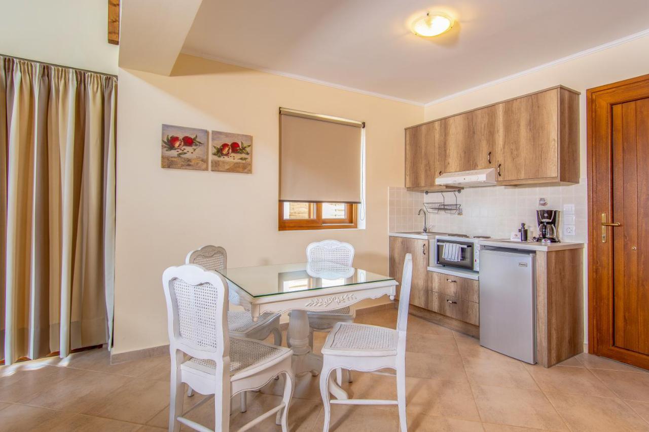 Αlissachne Suites Limnionas  Luaran gambar