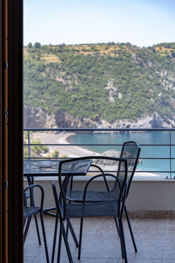 Αlissachne Suites Limnionas  Luaran gambar